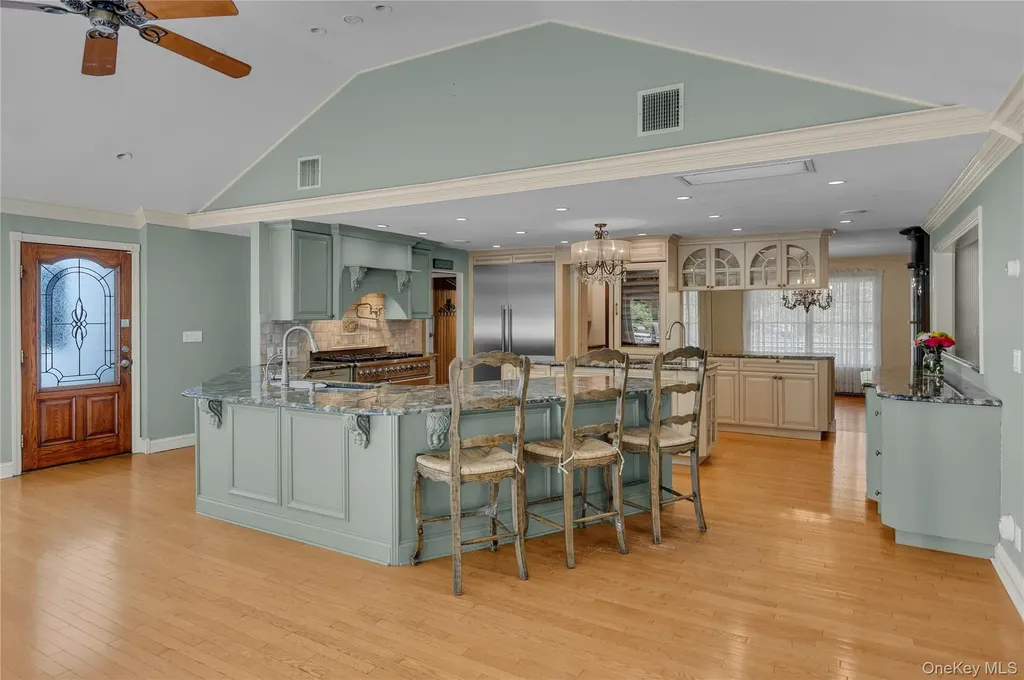 9 Concord Drive Northport NY 11768