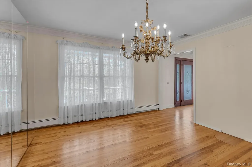 9 Concord Drive Northport NY 11768