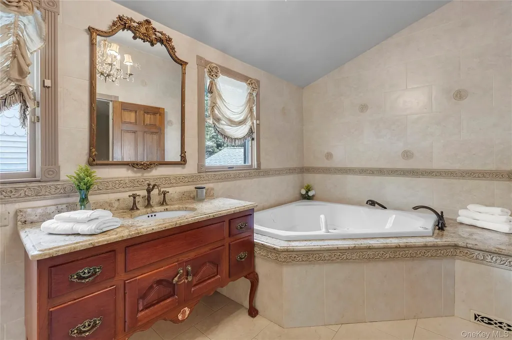 9 Concord Drive Northport NY 11768