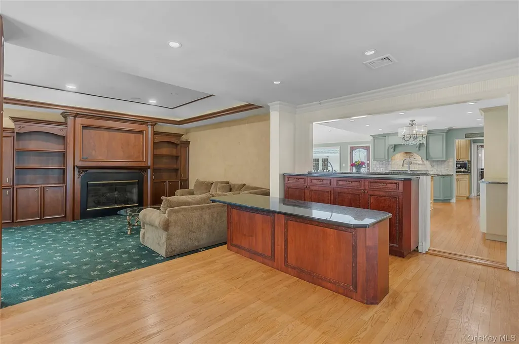 9 Concord Drive Northport NY 11768