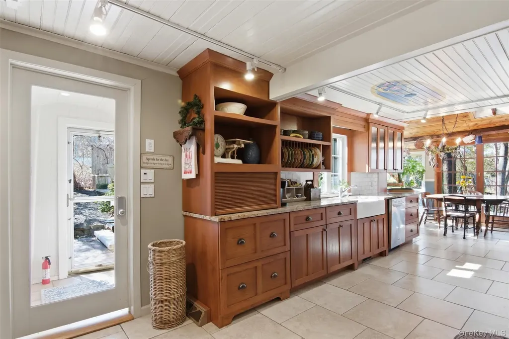 10 Tagliabue Road Shoreham NY 11786