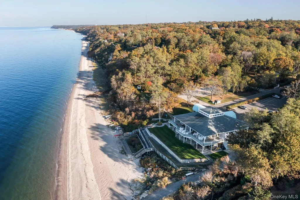 10 Tagliabue Road Shoreham NY 11786