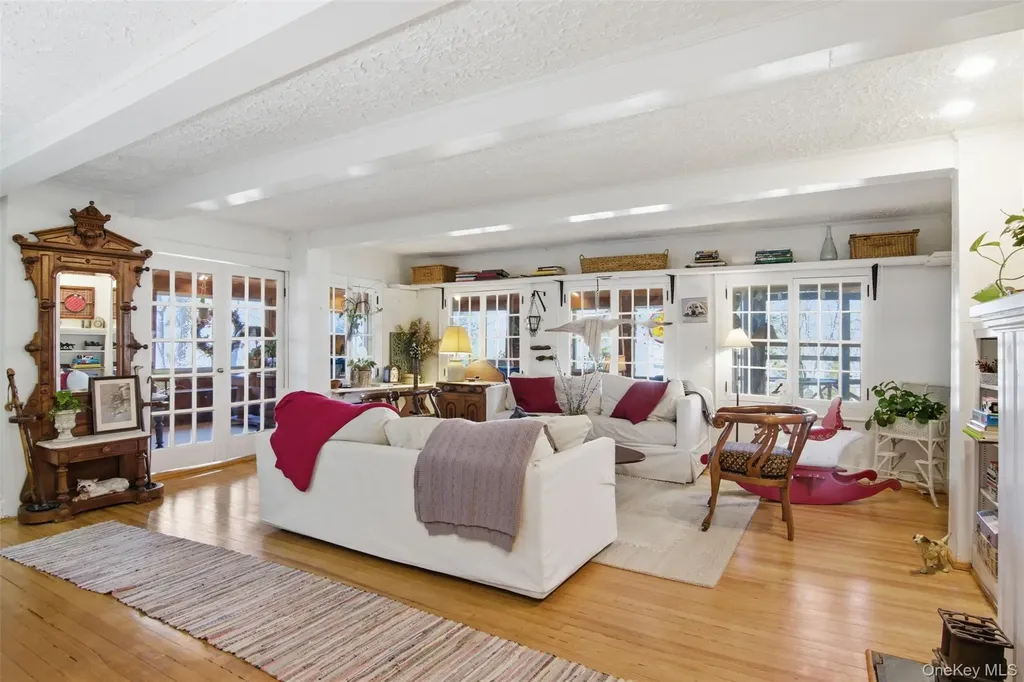 10 Tagliabue Road Shoreham NY 11786