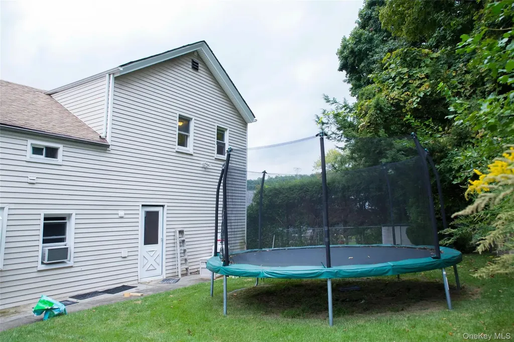 128 Lakeview Avenue Valhalla NY 10595