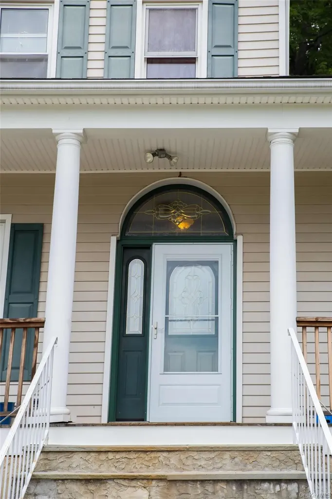 128 Lakeview Avenue Valhalla NY 10595