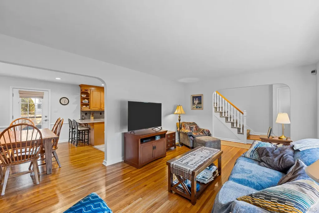 170 Woodbine Avenue Merrick NY 11566