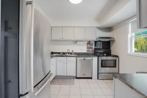 159 Delavergne Avenue Wappingers Falls NY 12590
