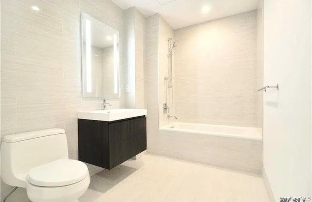 131-05 40th Road Flushing NY 11354