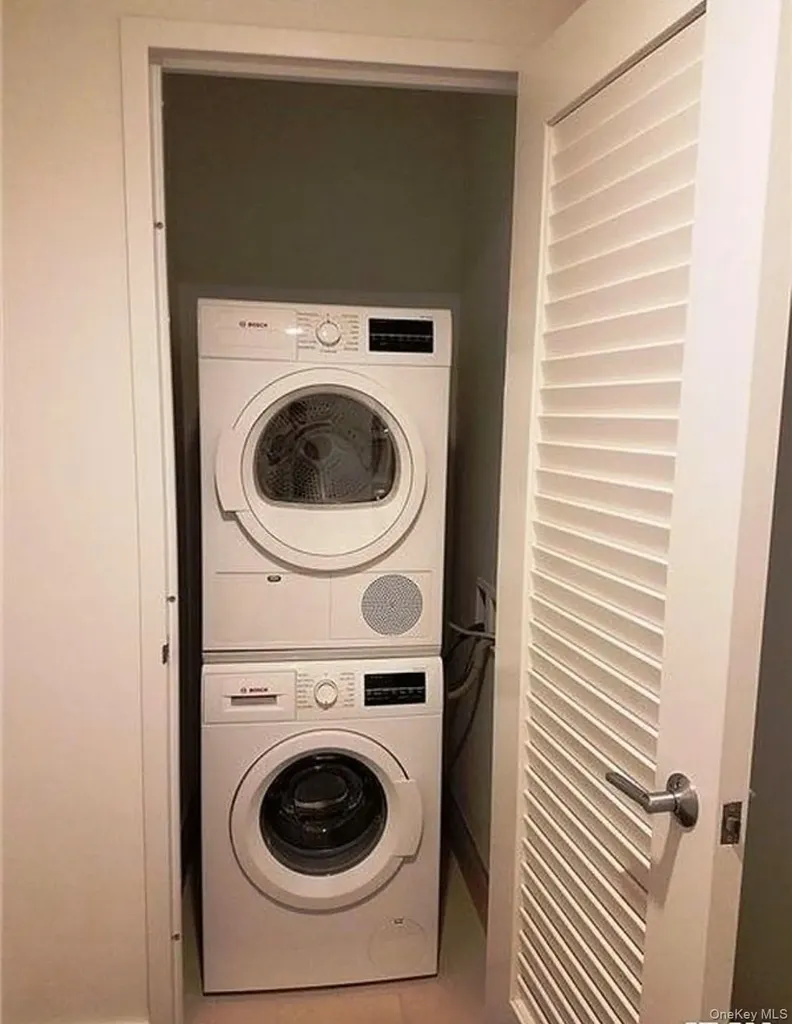 131-05 40th Road Flushing NY 11354