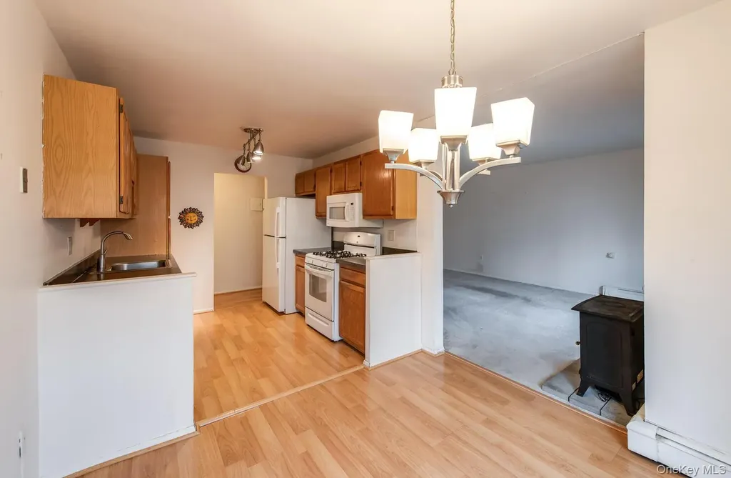 3 Hook Road Poughkeepsie NY 12601