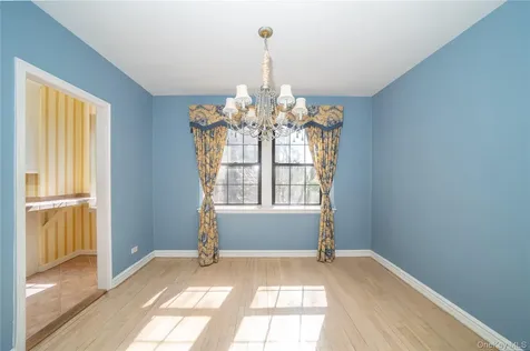 198 Garth Road Scarsdale NY 10583