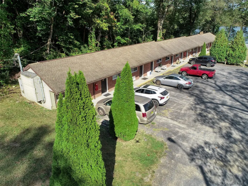669 Broadway 9w Ulster Park NY 12487