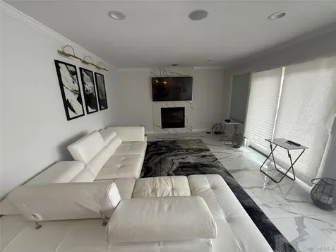 1903 Bergen Street Bellmore NY 11710
