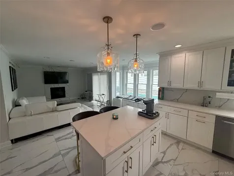 1903 Bergen Street Bellmore NY 11710