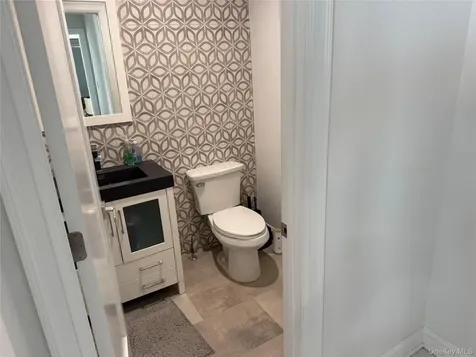 1903 Bergen Street Bellmore NY 11710