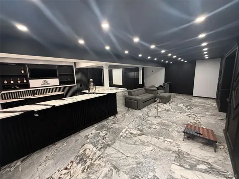 1903 Bergen Street Bellmore NY 11710