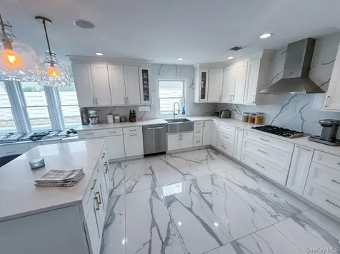 1903 Bergen Street Bellmore NY 11710
