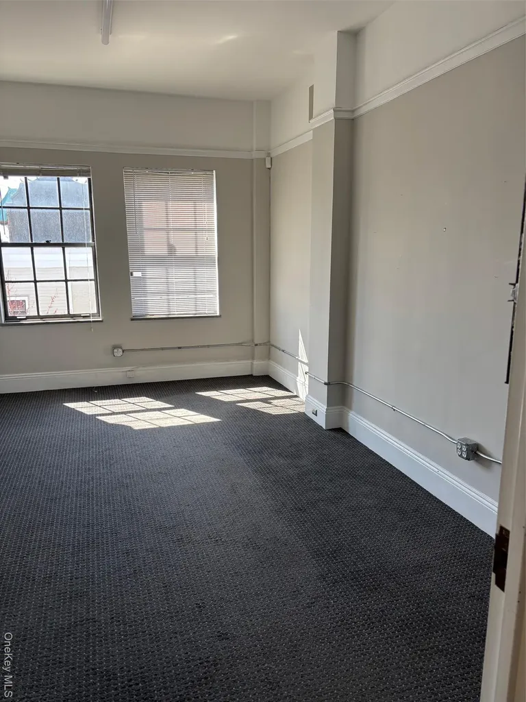 79 Main Port Washington NY 11050