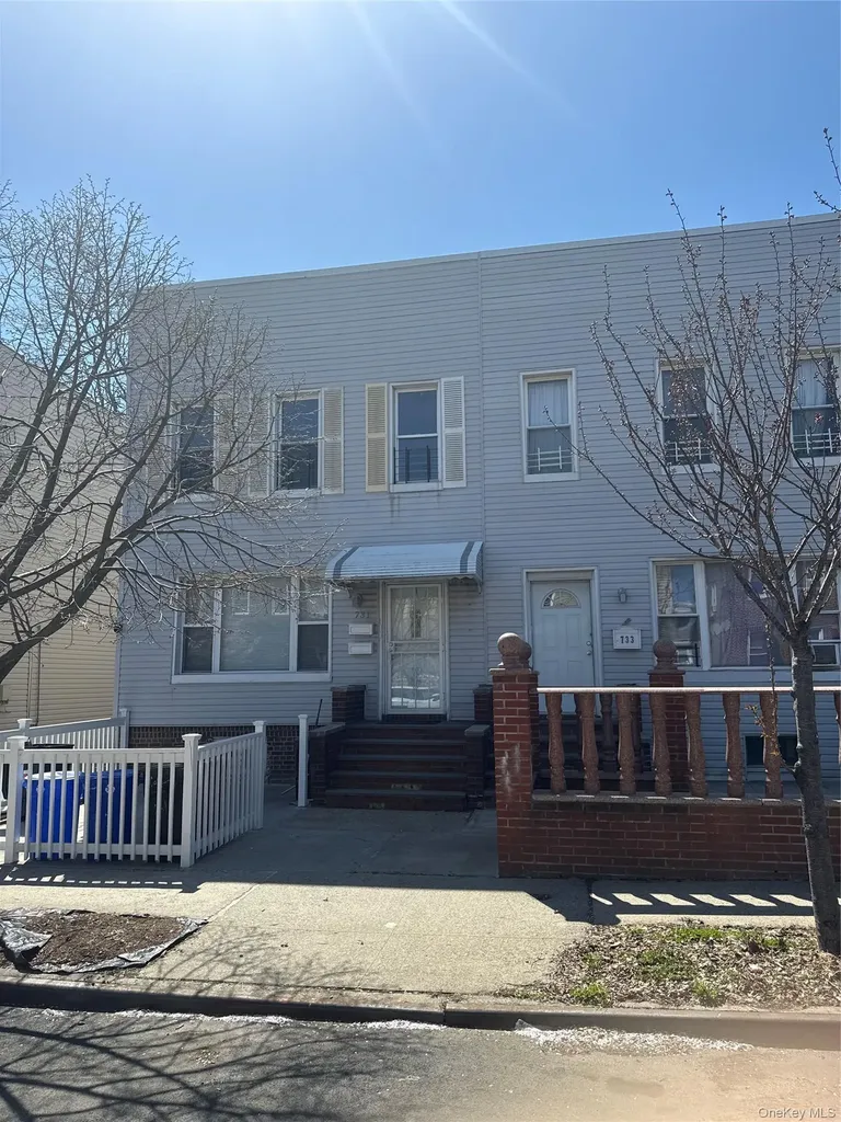 731 Calhoun Avenue Bronx NY 10465