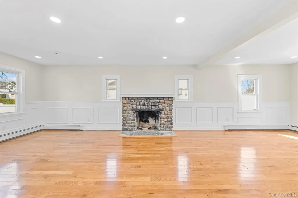 65 Mount Joy Avenue Freeport NY 11520