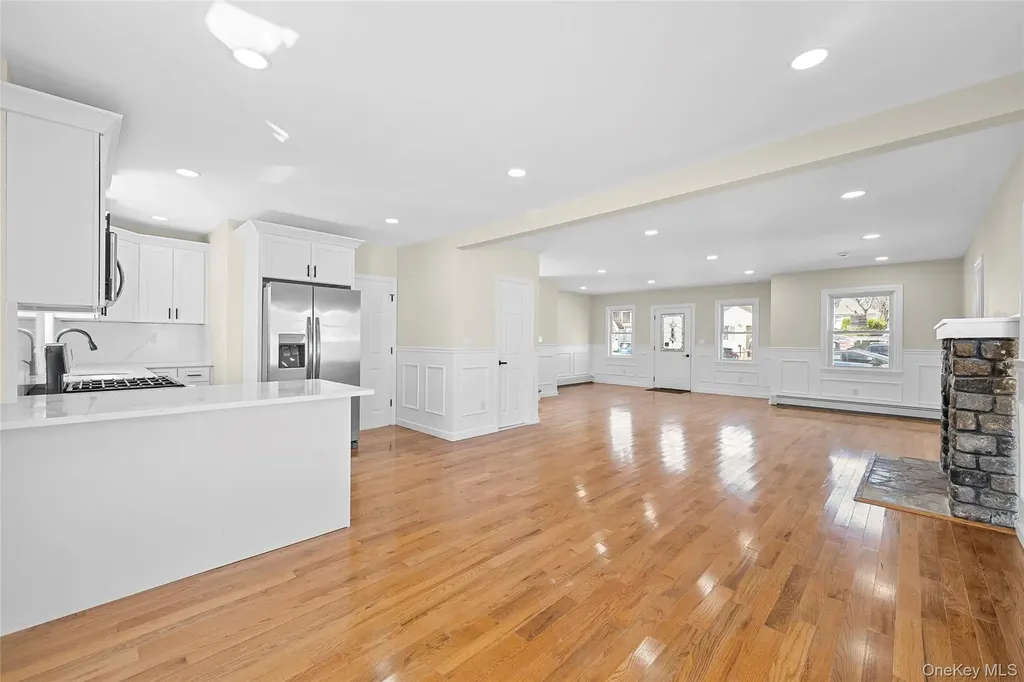 65 Mount Joy Avenue Freeport NY 11520