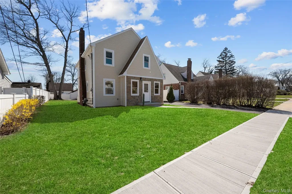 65 Mount Joy Avenue Freeport NY 11520