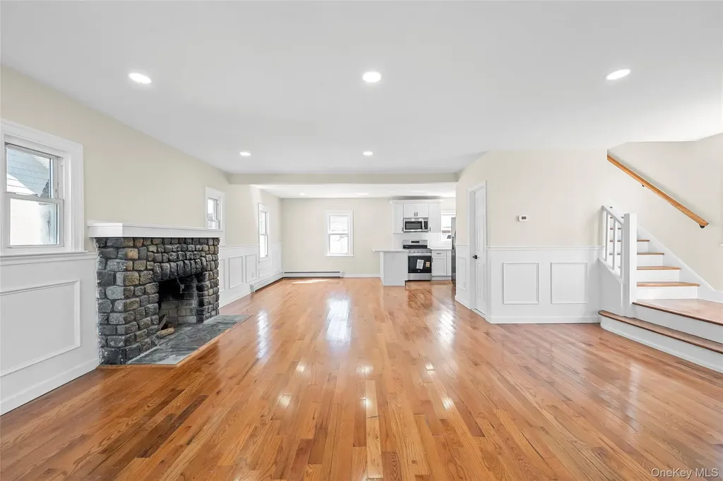 65 Mount Joy Avenue Freeport NY 11520