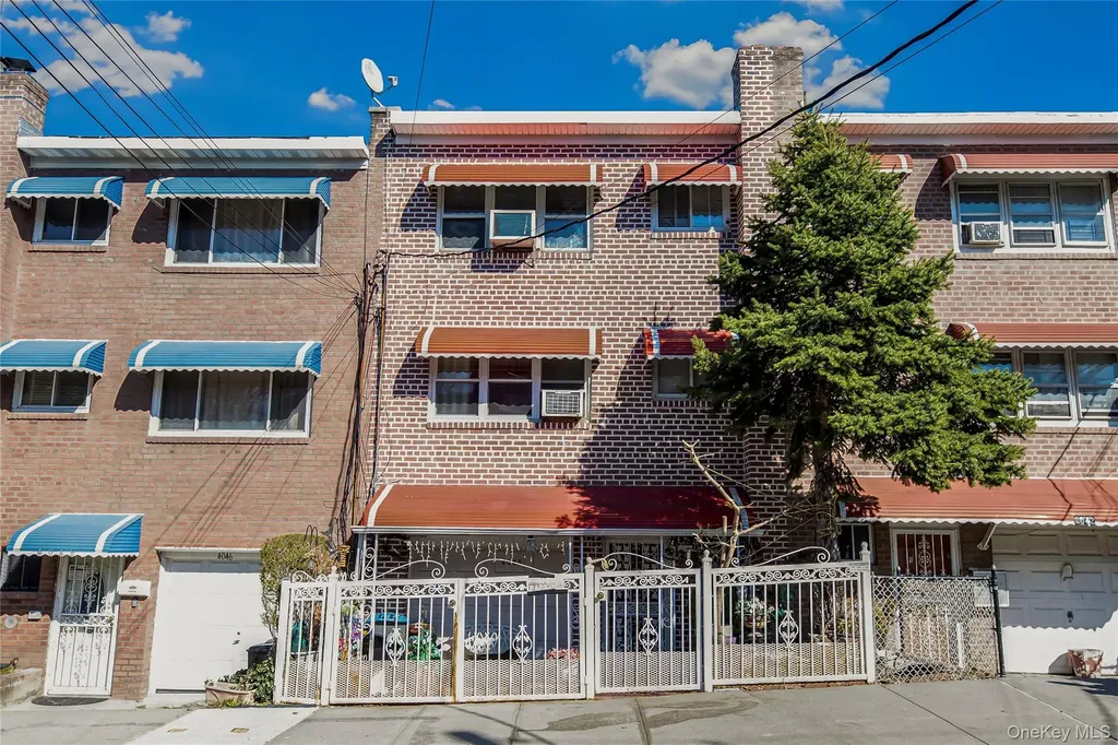 4044 Harper Avenue Bronx NY 10466