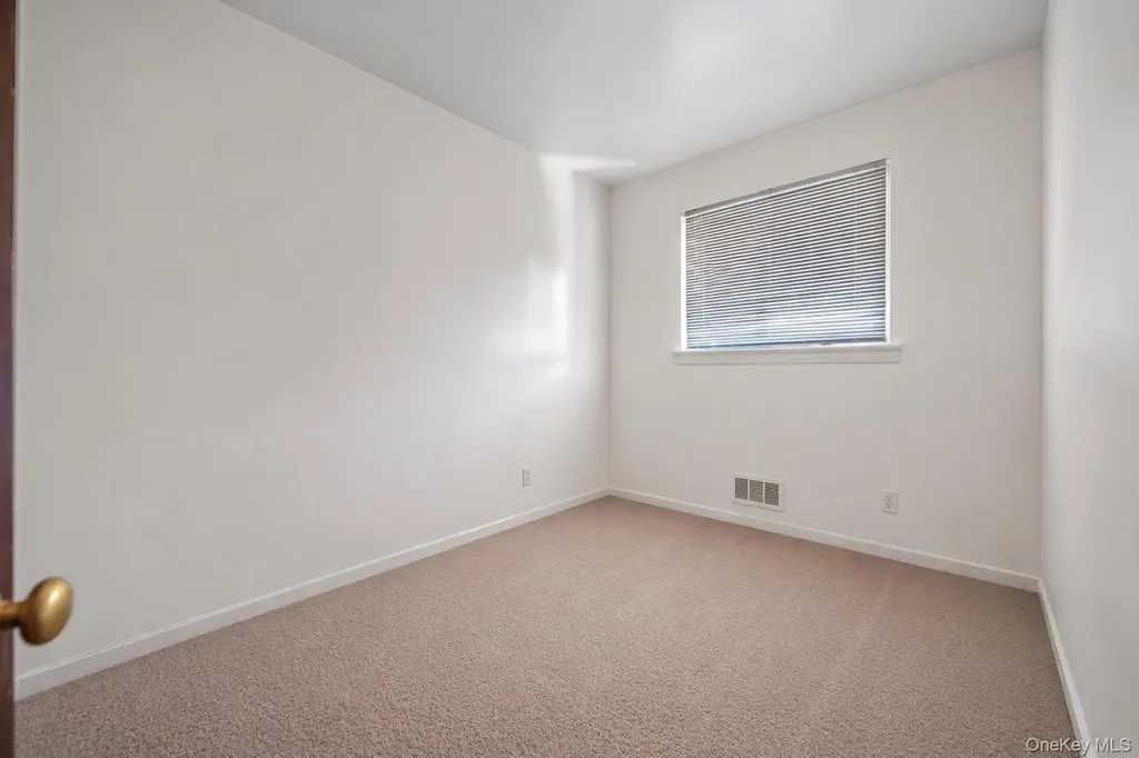 4044 Harper Avenue Bronx NY 10466
