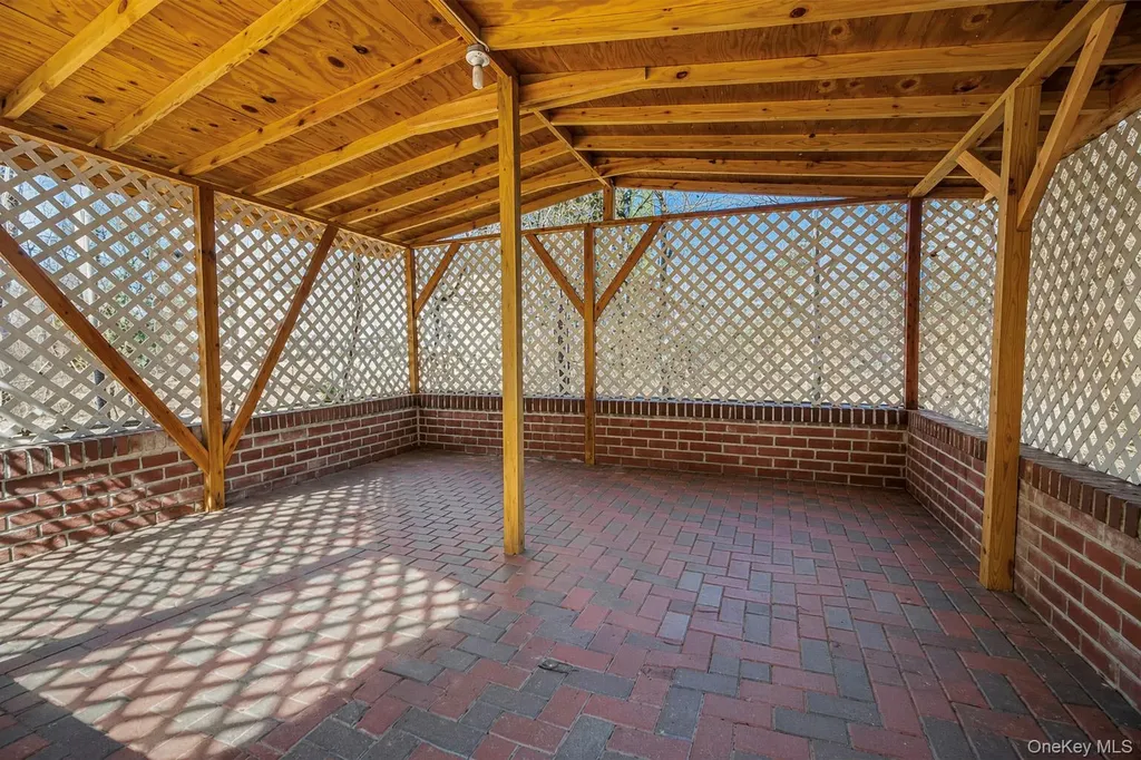 4044 Harper Avenue Bronx NY 10466