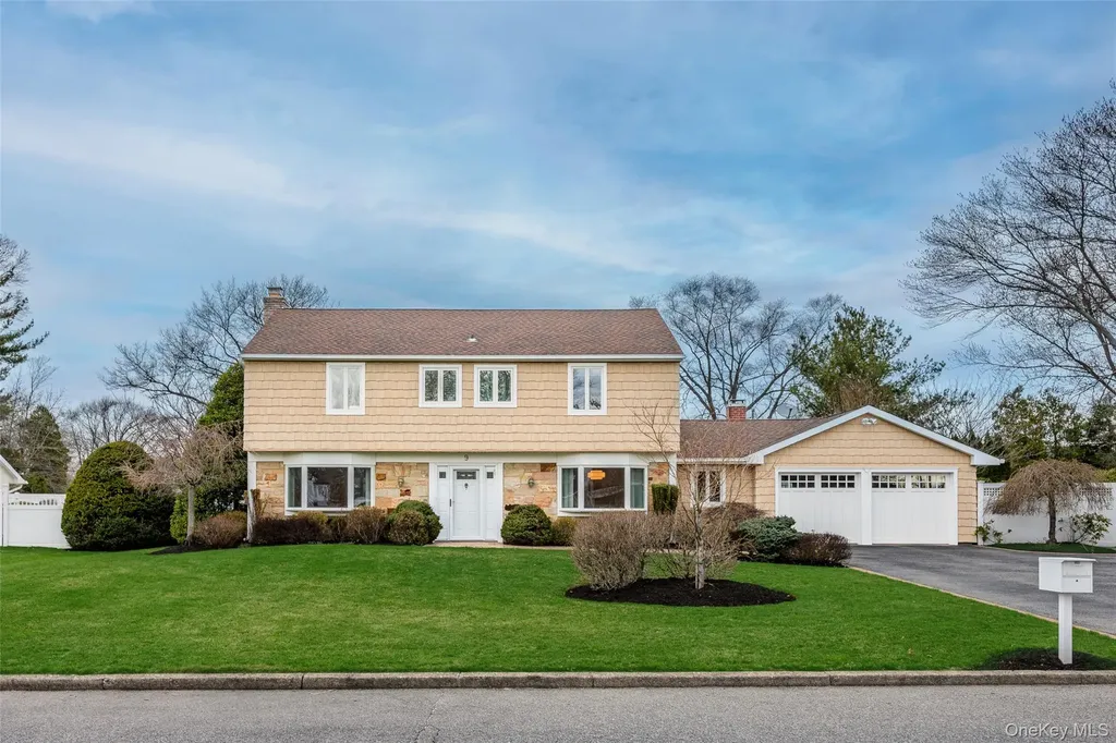 9 Bowen Place Stony Brook NY 11790