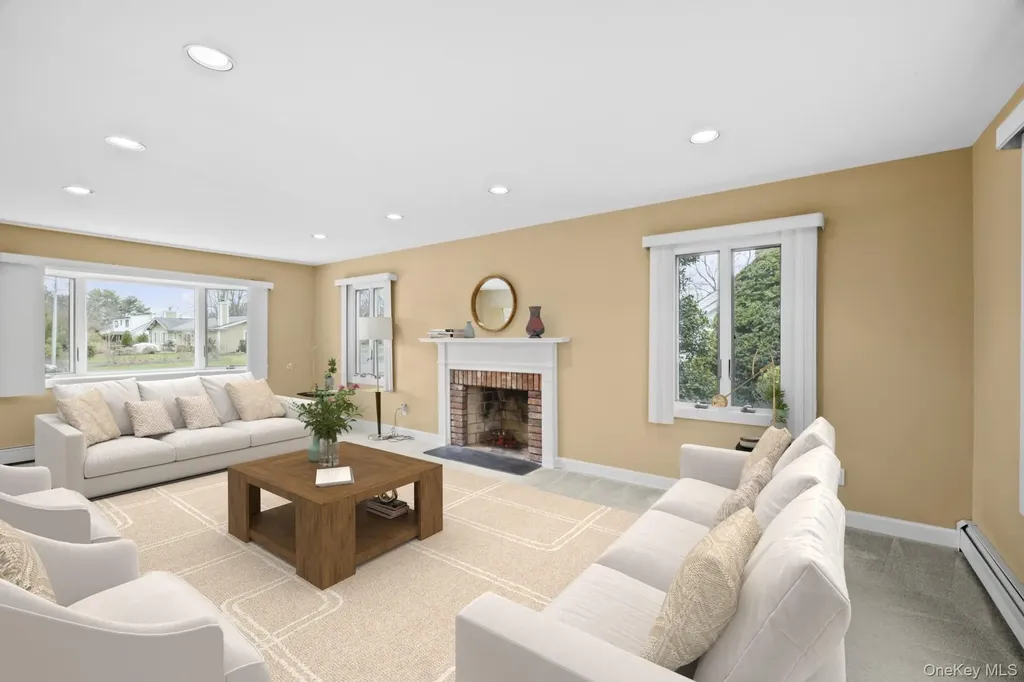 9 Bowen Place Stony Brook NY 11790