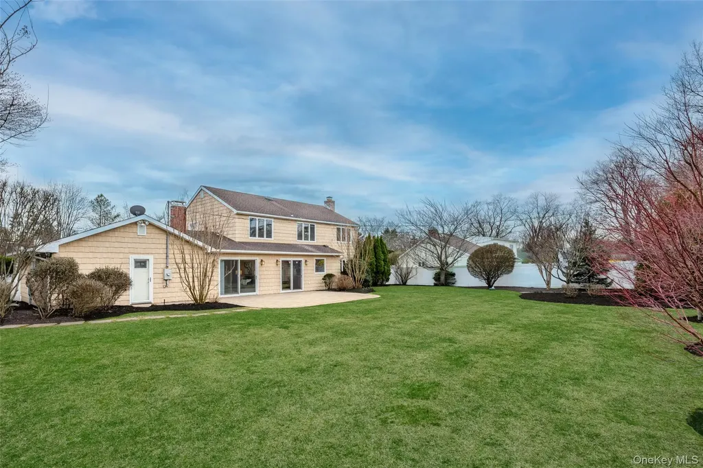9 Bowen Place Stony Brook NY 11790