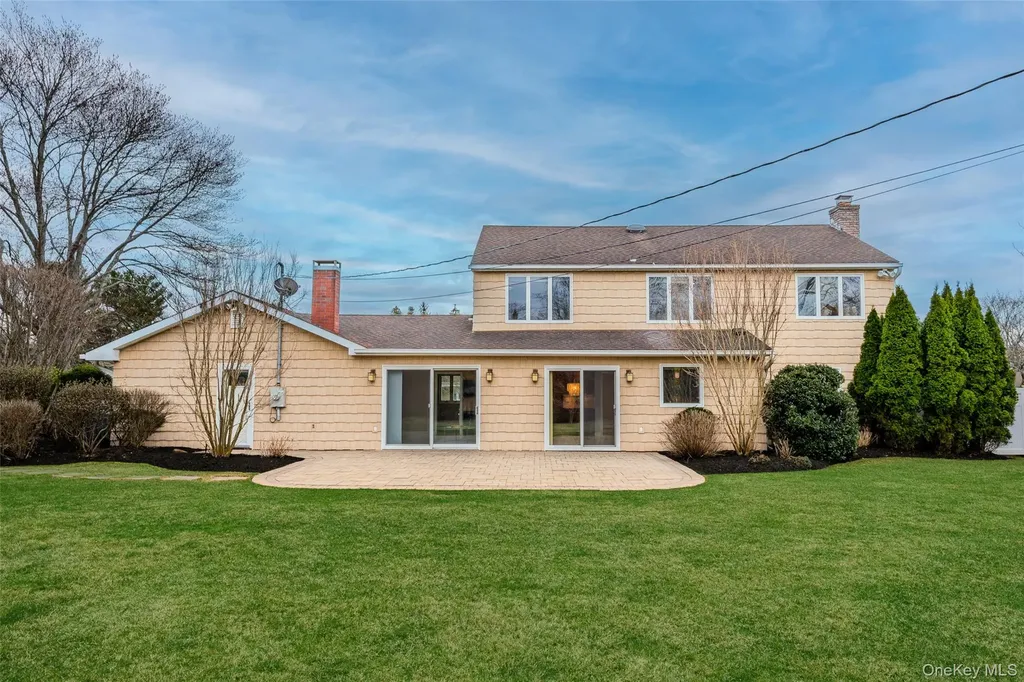 9 Bowen Place Stony Brook NY 11790