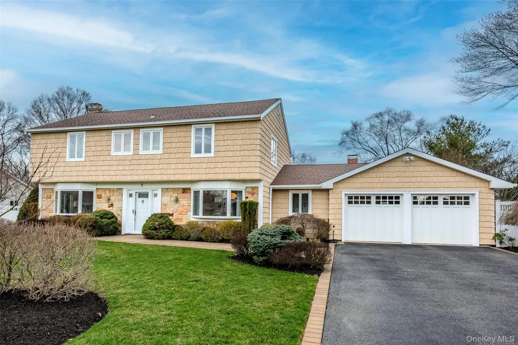 9 Bowen Place Stony Brook NY 11790