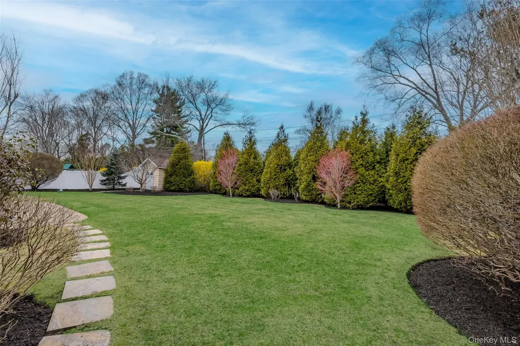 9 Bowen Place Stony Brook NY 11790