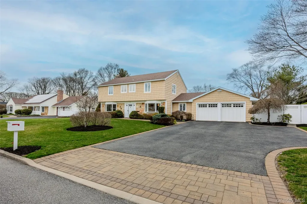 9 Bowen Place Stony Brook NY 11790