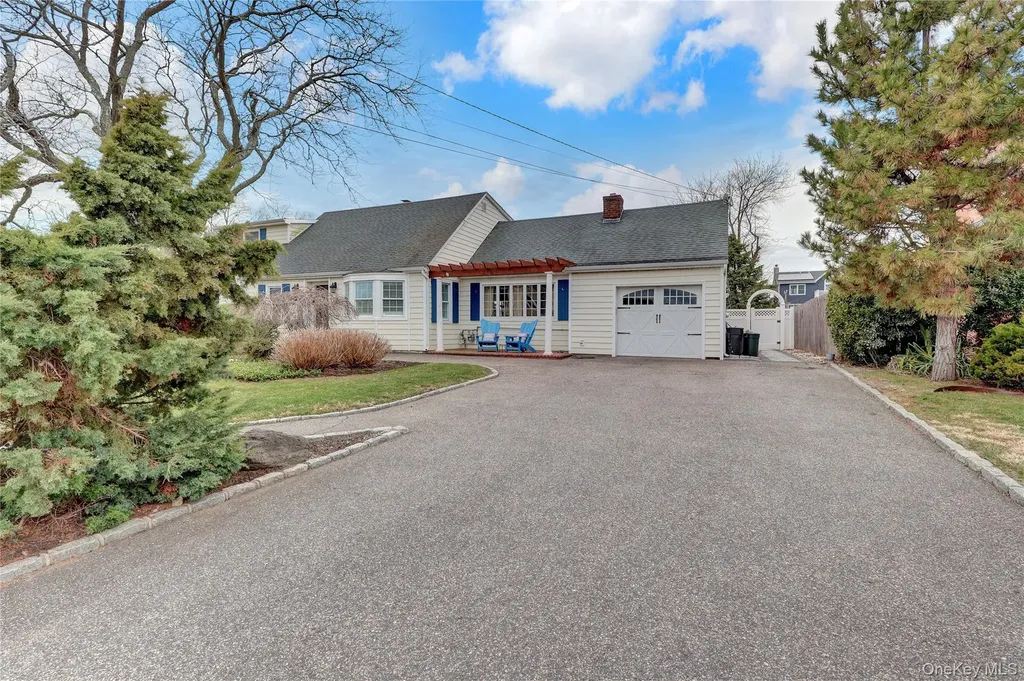 197 Blackheath Road Lido Beach NY 11561