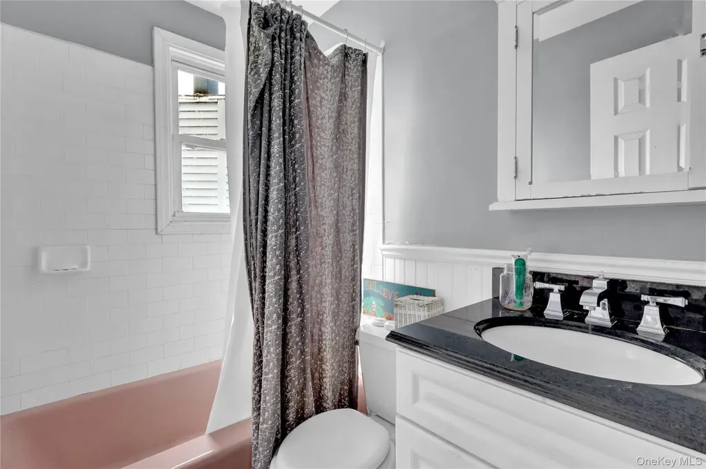 197 Blackheath Road Lido Beach NY 11561
