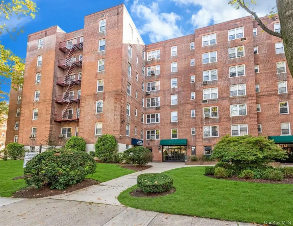 27-04 Parsons Boulevard Flushing NY 11354