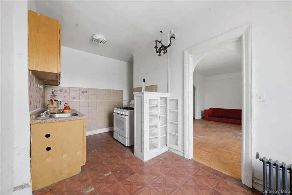 1715 Nelson Avenue Bronx NY 10453