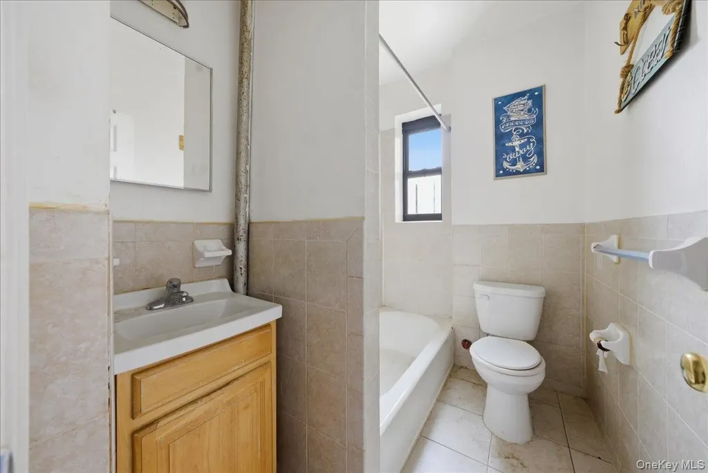 1715 Nelson Avenue Bronx NY 10453