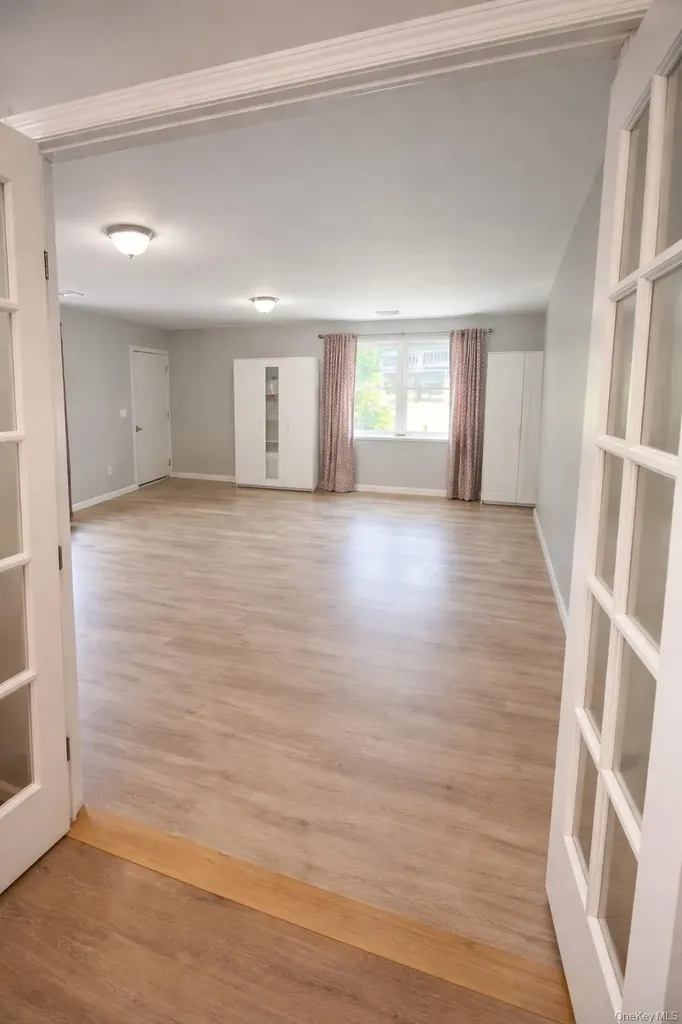 11 Manor Lane Stony Brook NY 11790