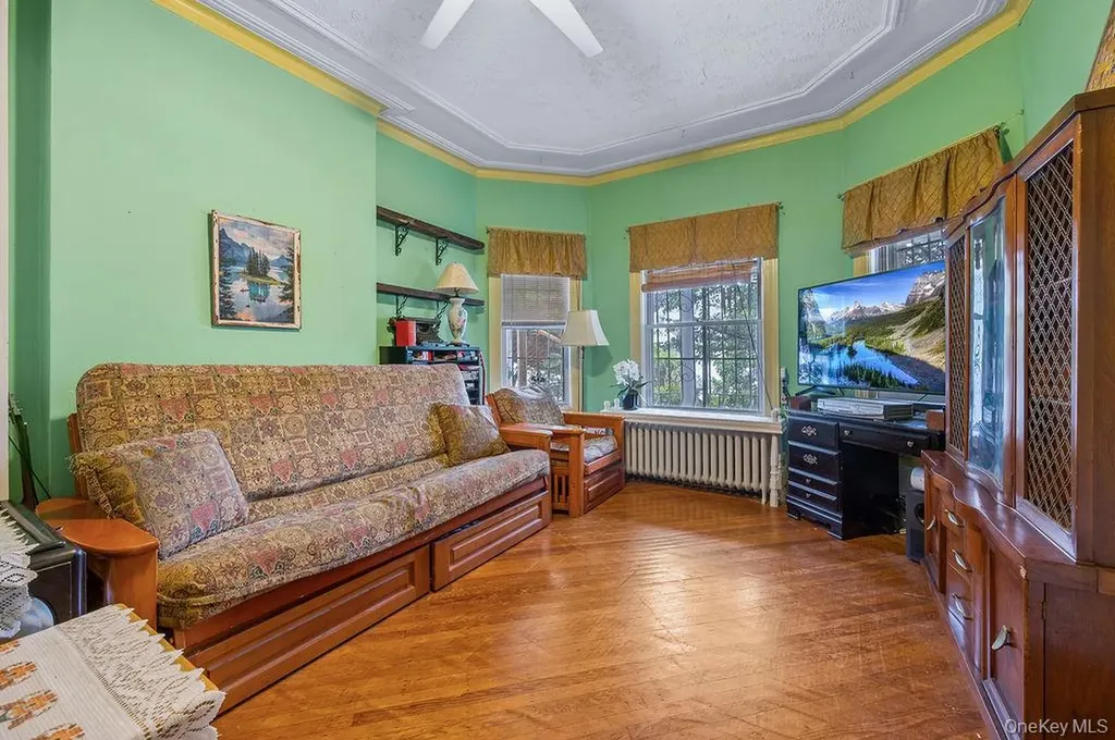 455 E 28th Street Brooklyn NY 11226