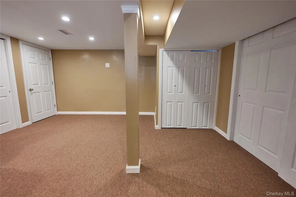 390 Townline Road Commack NY 11725
