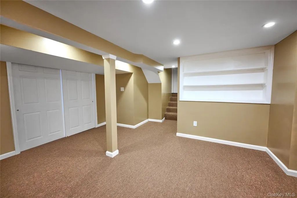390 Townline Road Commack NY 11725