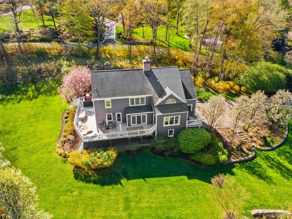21 Hemlock Hills Chappaqua NY 10514