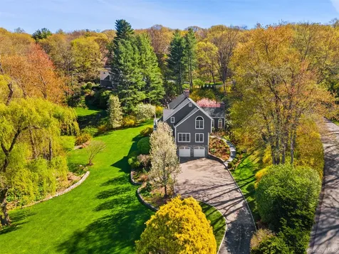 21 Hemlock Hills Chappaqua NY 10514