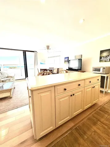 253 Dune Westhampton Beach NY 11978