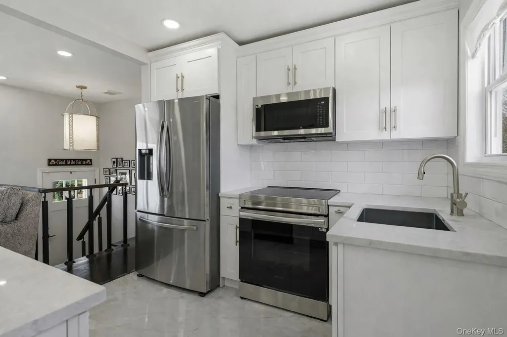 2903 Sipp Avenue Medford NY 11763